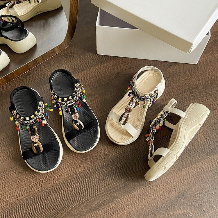 Damen trendige Sandalen mit bunten Perlenakzenten R&B