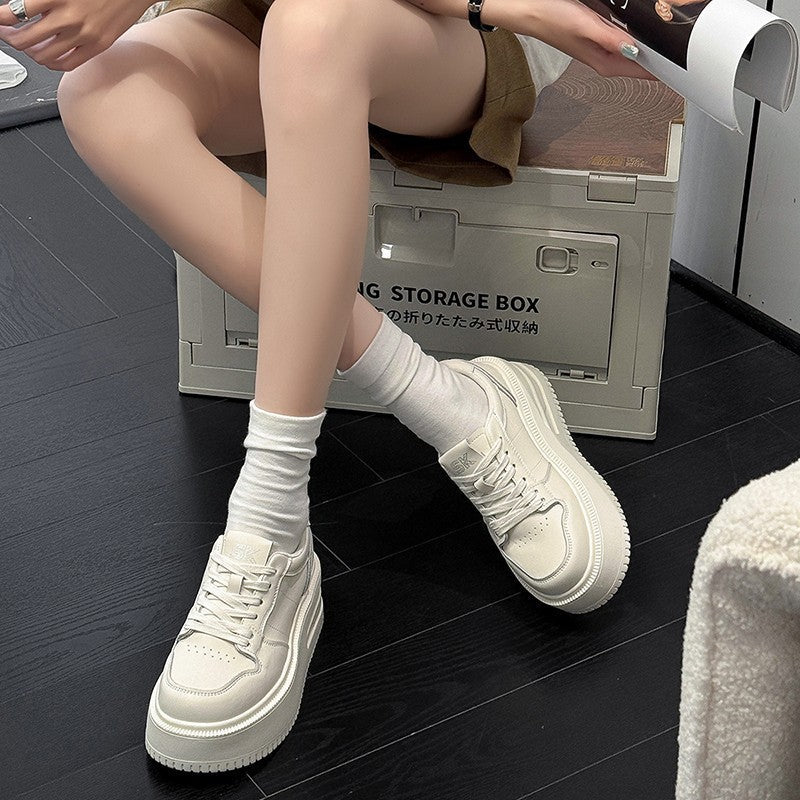 Damen Plateau-Sneaker mit trendiger Profilsohle und komfortabler Polsterung R&B