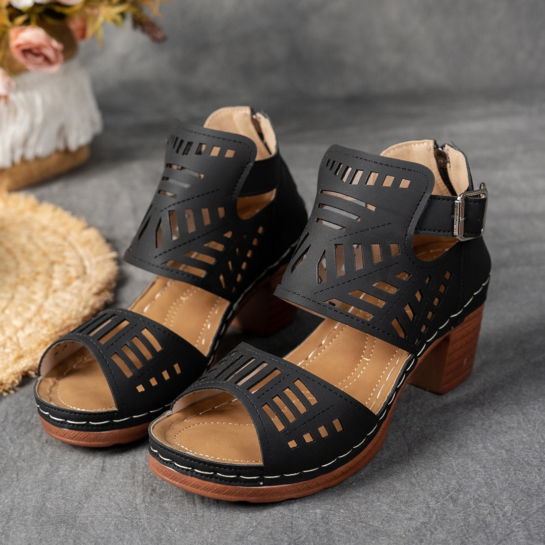 Damen Schnürsandalen im modischen Cut-Out-Design R&B