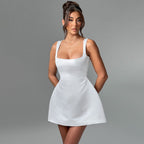 Damen Minikleid mit quadratischem Ausschnitt und eleganter Silhouette R&B