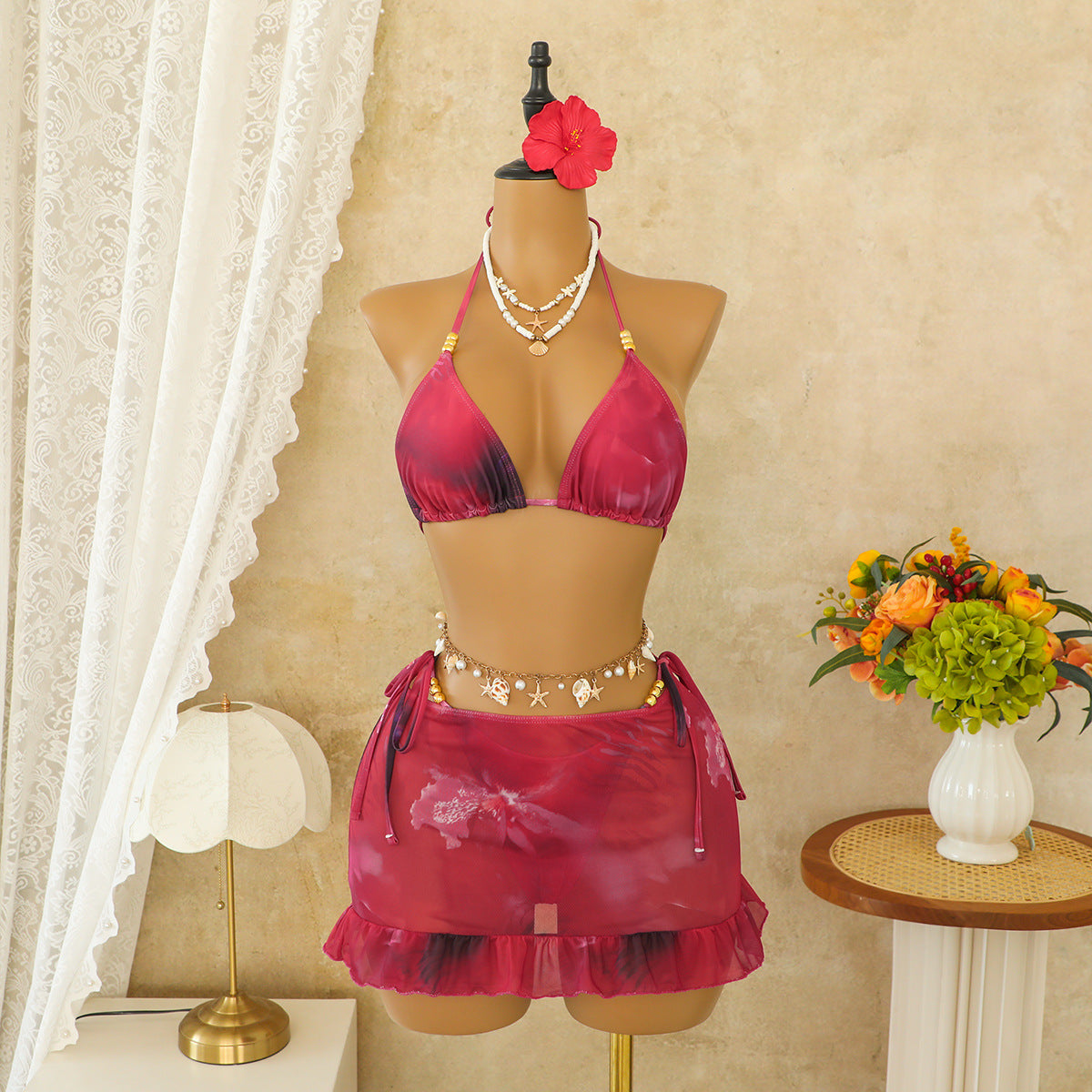 Damen Bikini-Top mit verzierten Bändern und passendem Wickelrock R&B