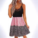 Damen verspieltes Sommerkleid mit Spitzenelementen und floralen Details R&B