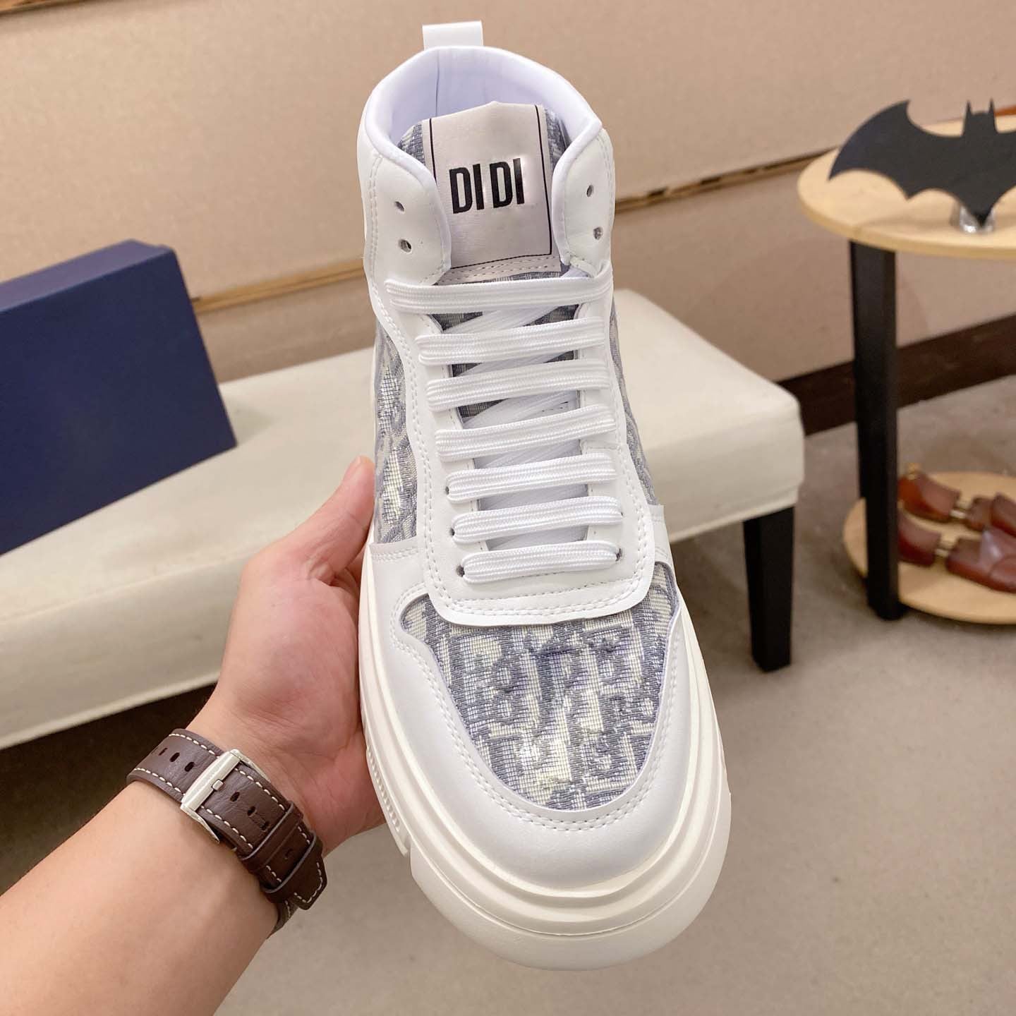 Damen High-Top Sneakers mit modischem Oberflächenmuster und strapazierfähiger Sohle R&B