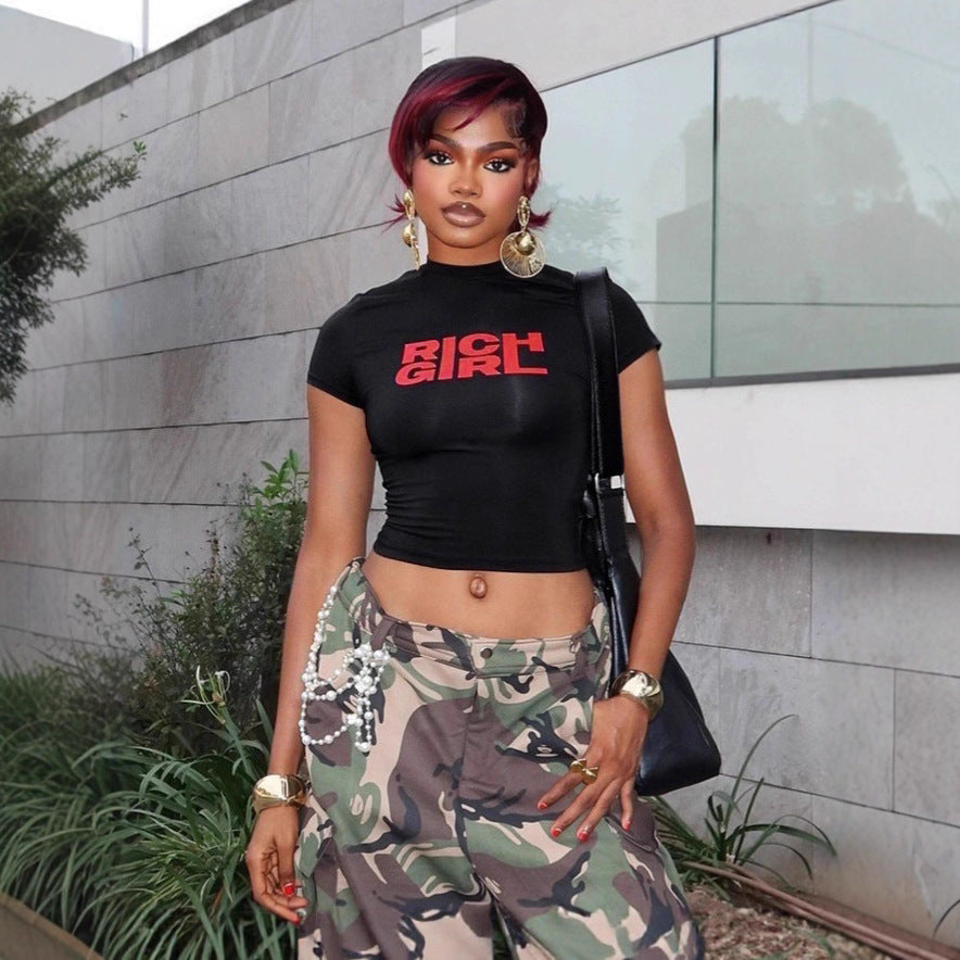 Damen Kurzarm T-Shirt mit markantem Schriftzug R&B