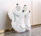 Damen Sportliche Sneakers mit dämpfender Profilsohle und atmungsaktive Obermaterialstruktur