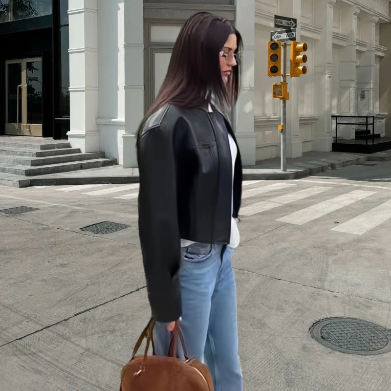 Damen Edle Kunstlederjacke mit modernem Stehkragen und kontrastierenden Nähten R&B