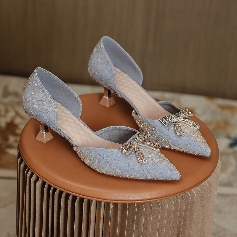 Damen elegante Pumps mit glitzernder Schleifenapplikation