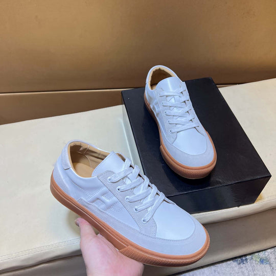 Damen Sportliche Sneakers mit rutschfester Gummisohle und atmungsaktiver Oberflächenstruktur R&B