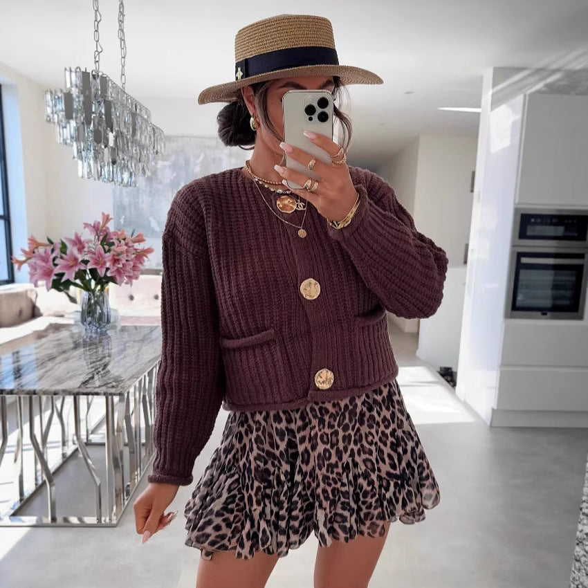 Damen Strickjacke mit dekorativen Knöpfen und praktischen Taschen R&B