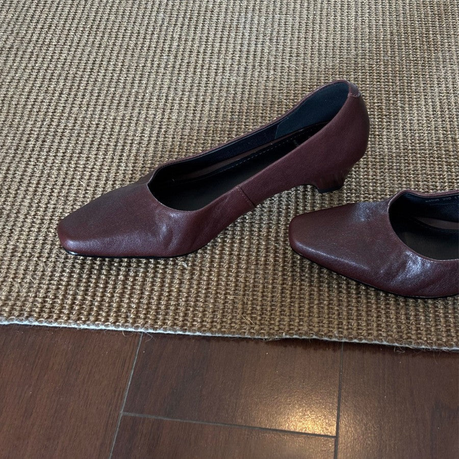 Damen Elegante und bequeme Slipper mit spitzem Zehenbereich
