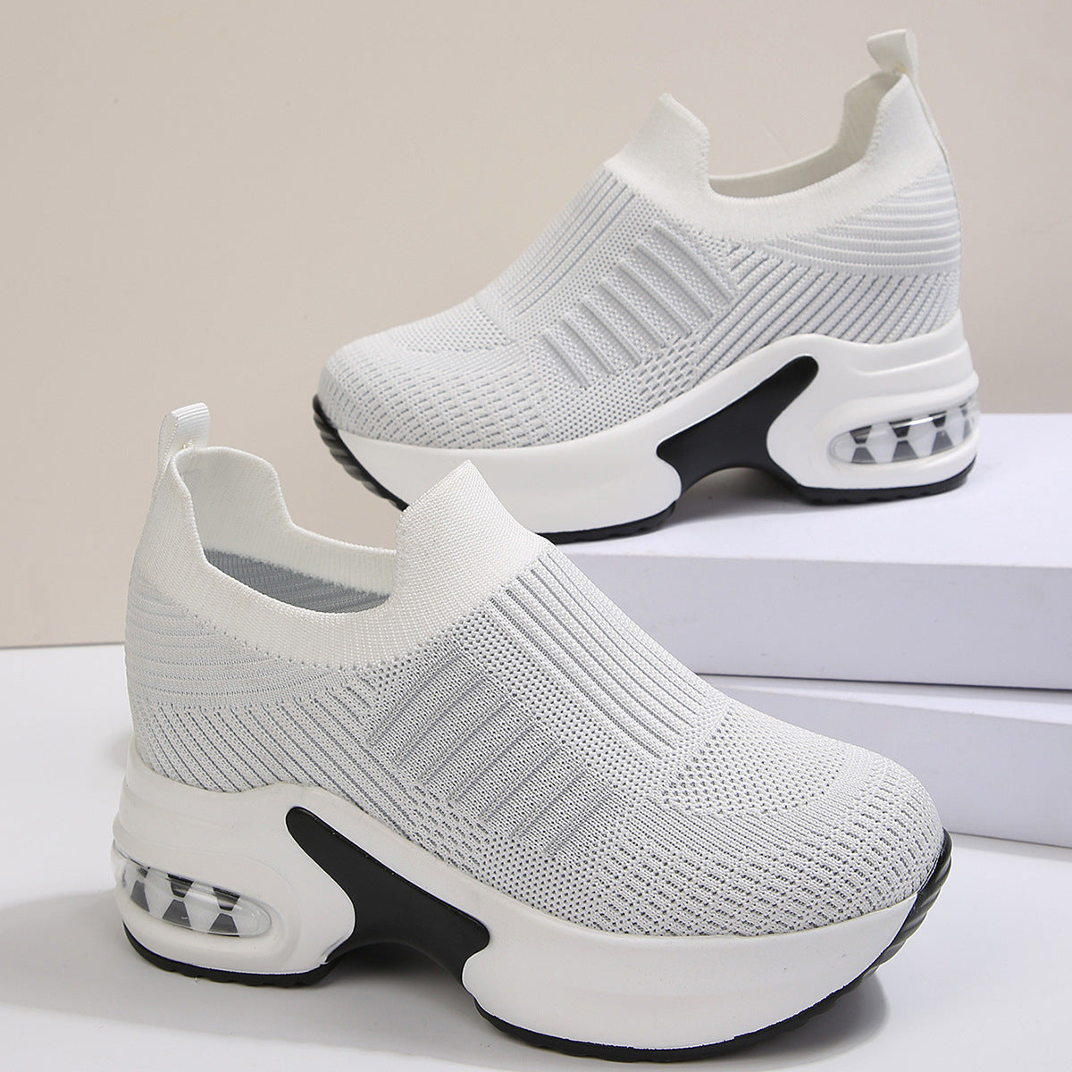 Damen Sneakers mit atmungsaktivem Strickoberteil und komfortabler Dämpfung R&B