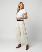 Damen hochtaillierte extraweite Twill-Hose mit großen aufgesetzten Taschen und Kellerfalten R&B