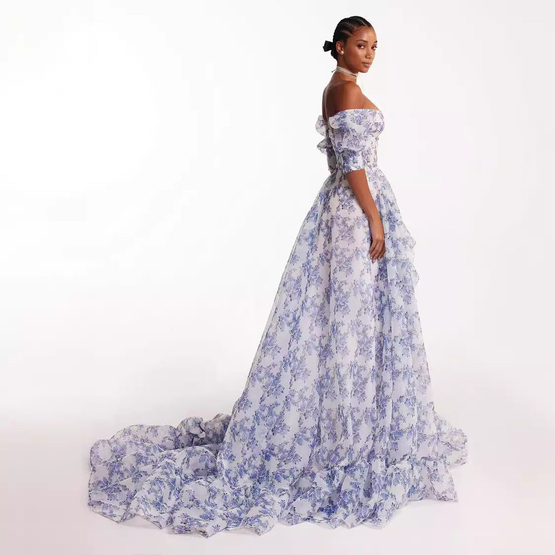 Damen Festliches Maxikleid mit schulterfreiem Design und floralen Rüschendetails R&B