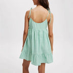 Damen Sommerliches Kurzkleid mit verstellbaren Trägern und Rüschensaum R&B