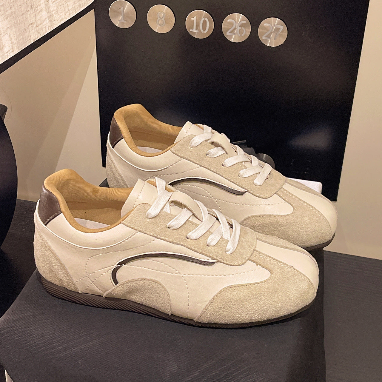 Damen sportliche Sneaker mit eleganten Akzenten und komfortablem Fußbett R&B
