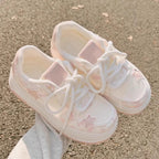 Damen Komfortable Sneaker mit modischem Sternenmotiv und atmungsaktiven Netzdetails R&B