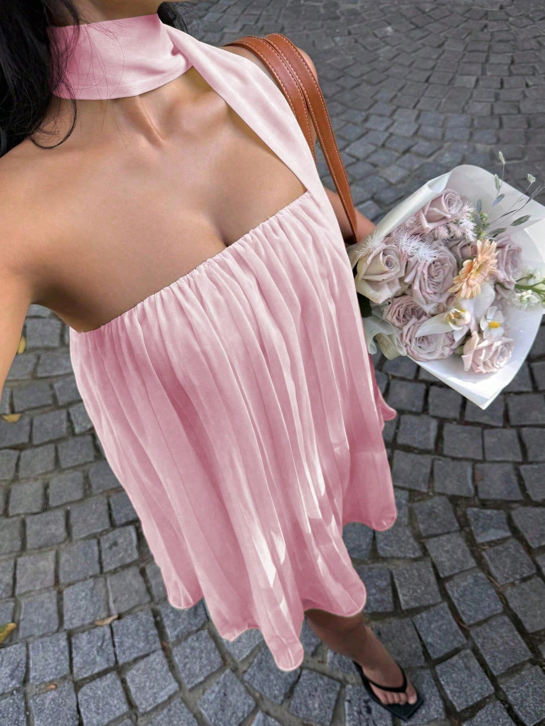 Damen kurzes Sommerkleid mit elegantem Bindegürtel und fließendem Design R&B
