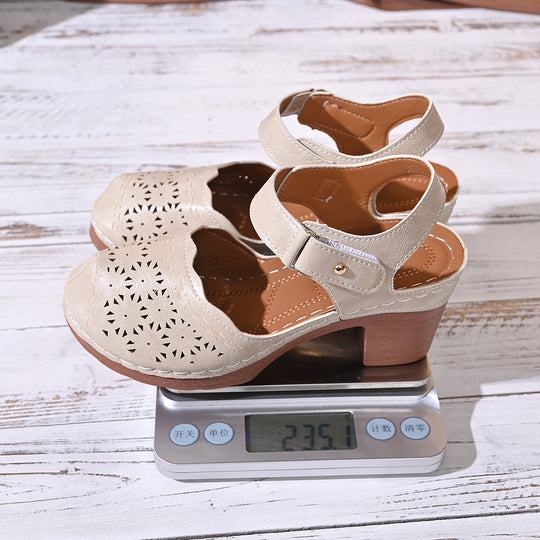Damen Clogs mit floralen Perforationen und Komfort-Fersenriemen R&B
