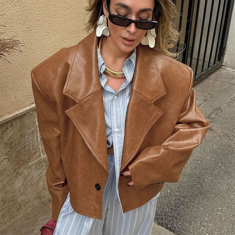 Damen Kunstlederjacke im oversized Stil mit strukturierten Details R&B