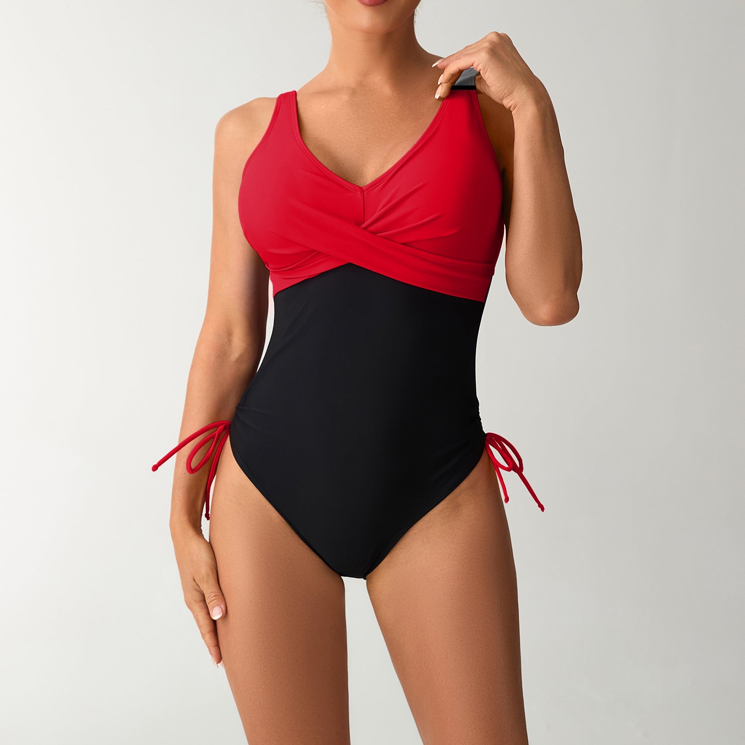 Damen Einteiliger Badeanzug mit integriertem Wickeldesign R&B