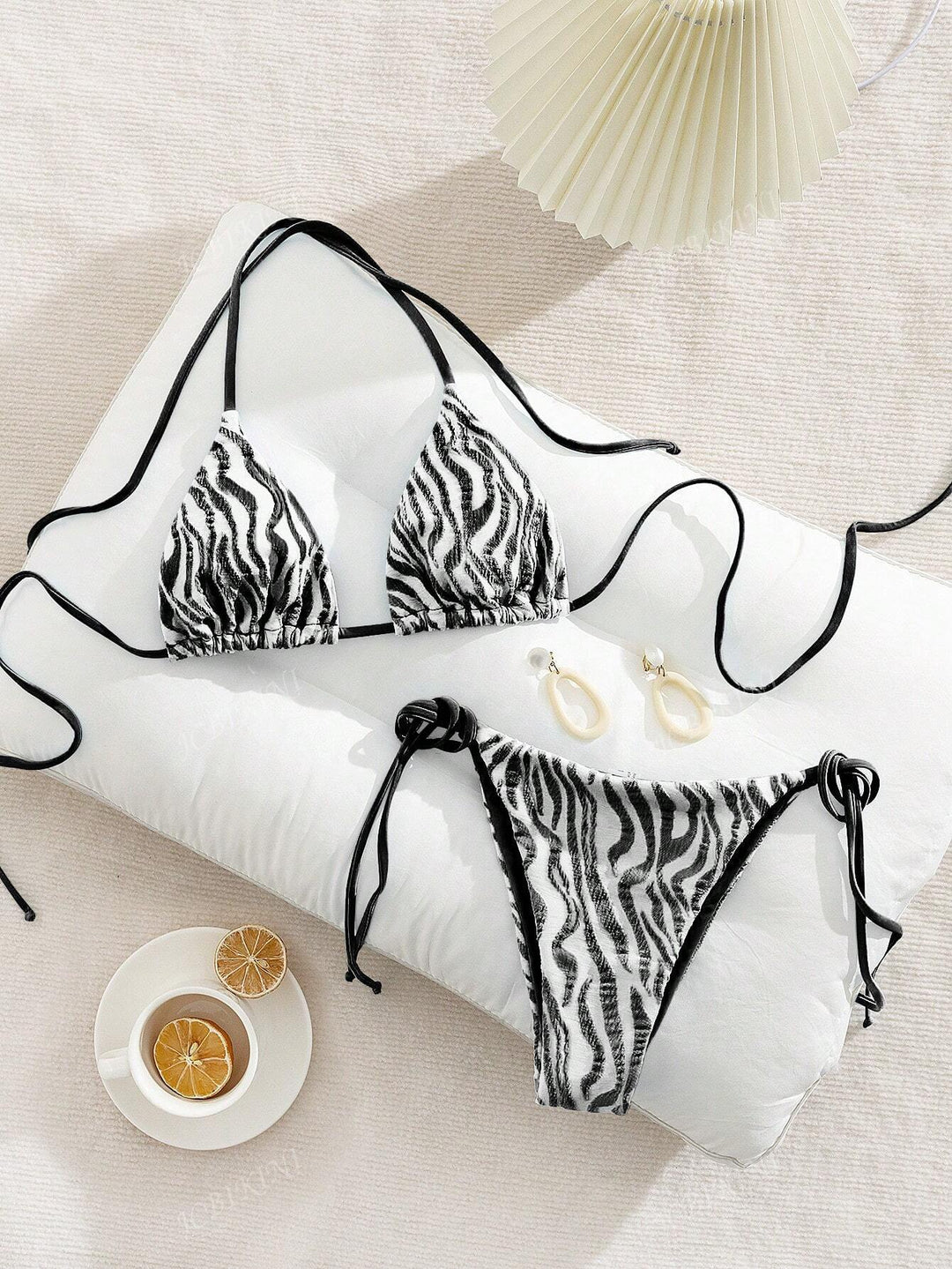 Damen Triangel-Bikini mit stilvollen Knotendetails R&B