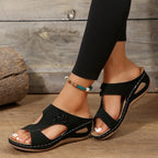 Damen Offene Riemchen-Sandalen mit floralen Akzenten R&B