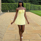 Damen Verspieltes Sommerkleid mit weitem Kragen und plissierten Details R&B