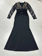 Damen elegantes Abendkleid mit Spitzeneinsätzen und raffiniertem Wickeldesign R&B