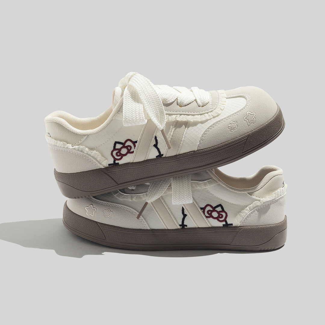 Damen Sportliche Sneaker mit verspieltem Design und einzigartigen Applikationen R&B