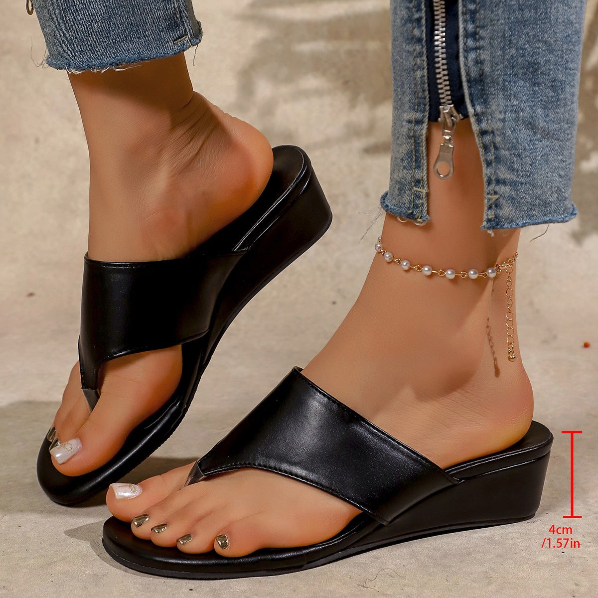 Damen Wedge-Sandalen mit komfortablem Fußbett und modischer Schnalle