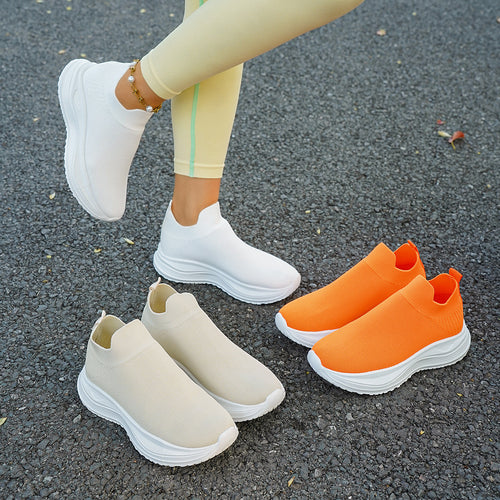 Damen sportliche Slip-On Sneakers mit atmungsaktivem Obermaterial und dämpfender Sohle R&B