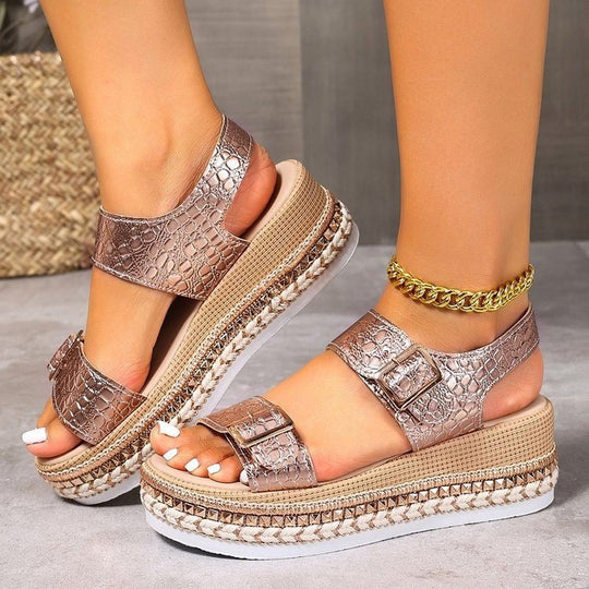 Damen Riemensandalen mit modischer Schmuckverzierung und Plateau-Rand R&B