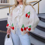 Damen Strickjacke mit verspieltem Kirschmotiv und Taillierung R&B