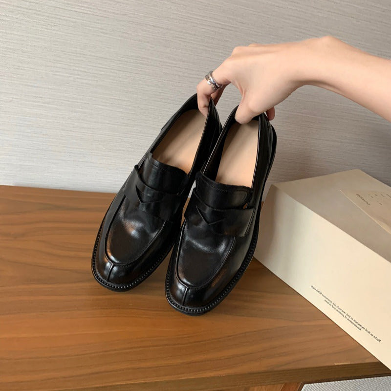 Damen elegante Mokassins mit dekorativem Riemchen