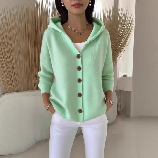 Damen Kapuzenstrickjacke mit Praktischen Knopfdetails und Lässigem Schnitt R&B