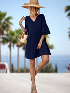Damen Kurzarm Kleid mit voluminösen Rüschensäumen und schickem V-Ausschnitt R&B