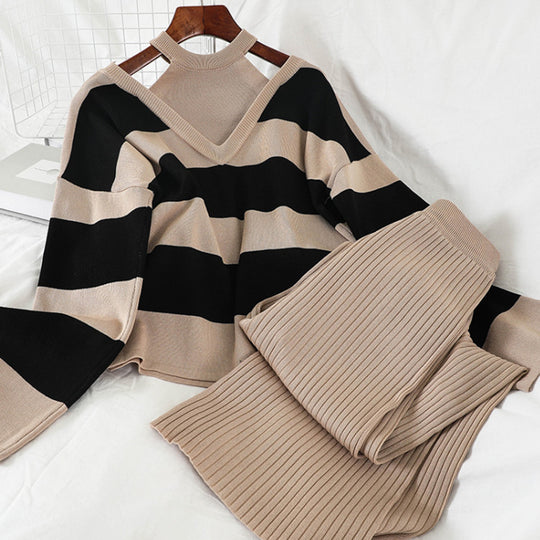 Damen modisches Strick-Loungewear-Set mit Streifenmuster und hohem Kragen R&B