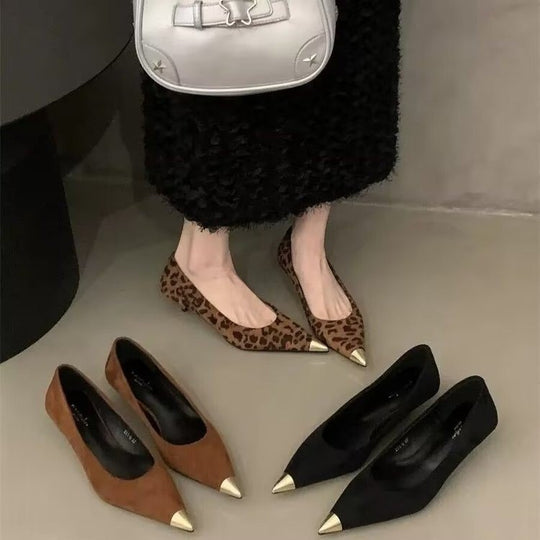 Damen elegante spitze Pumps mit goldener Zehenkappe R&B