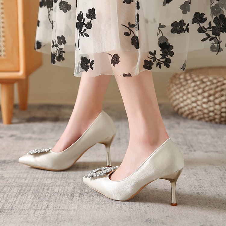 Damen elegante Spitzenpumps mit funkelndem Strassakzent R&B