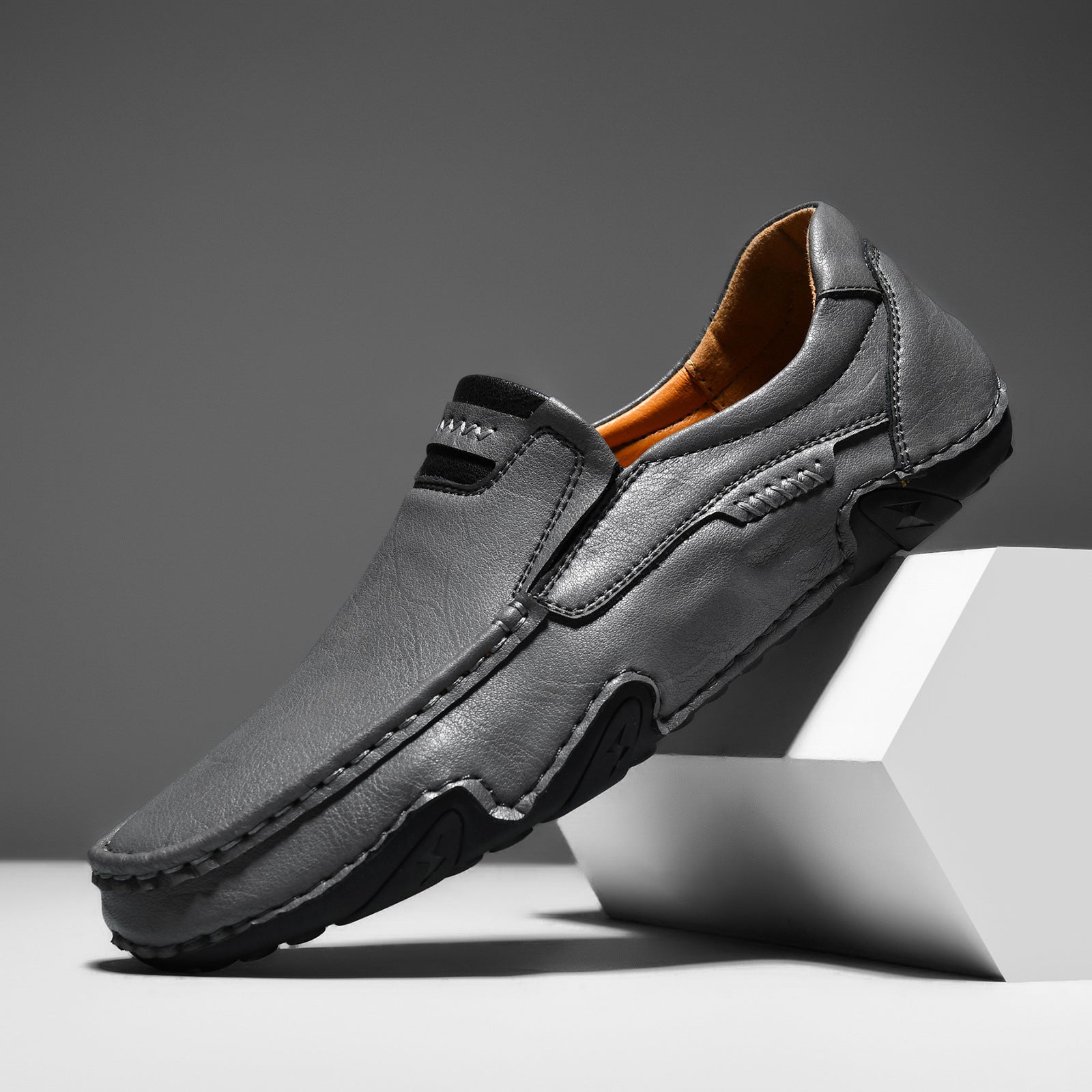 Herren Mokassins mit eleganter Handnaht und flexibler Sohle R&B
