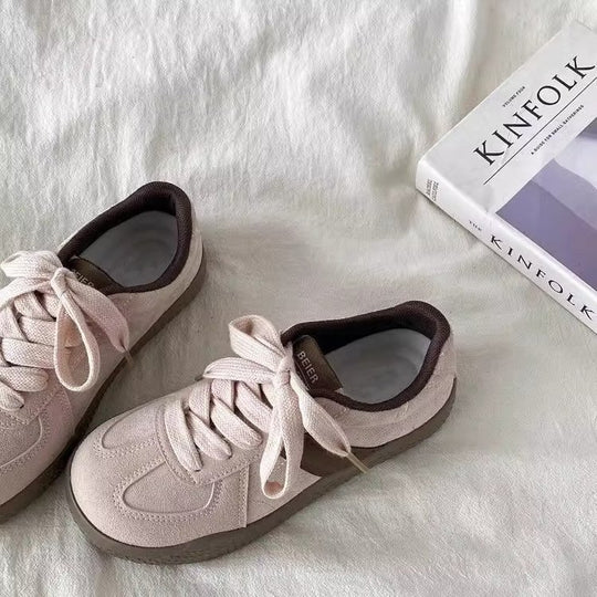 Damen Sneakers mit weichem Veloursleder und modischem Design R&B