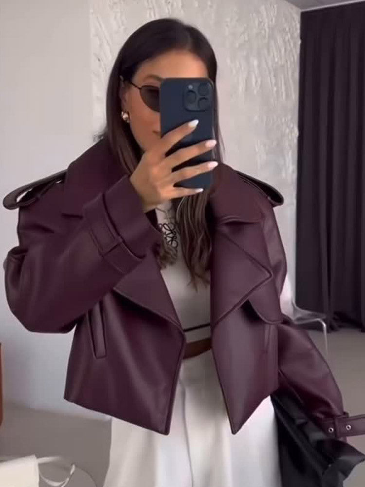 Damen Kunstlederjacke mit modischem Schnitt und praktischen Details R&B
