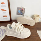 Damen Sneakers mit robustem Design und dämpfender Laufsohle