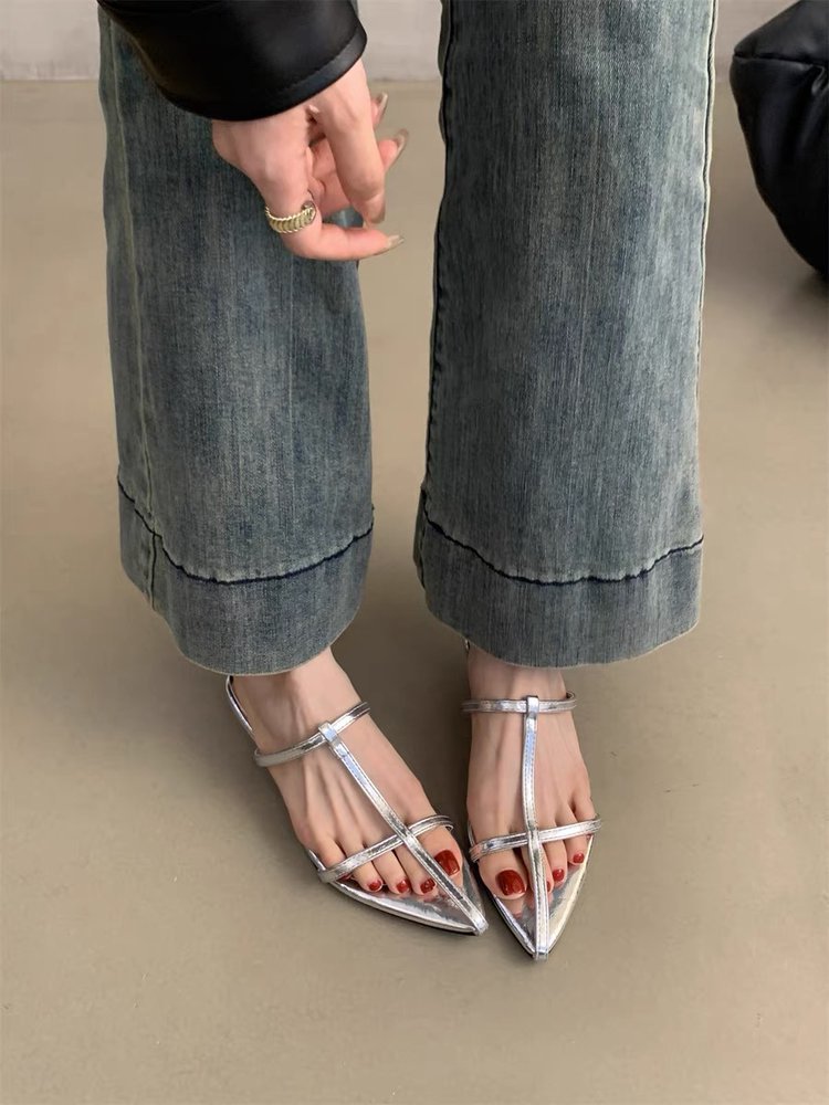Damen elegante Slipper mit verstellbaren Riemen und spitzem Design R&B