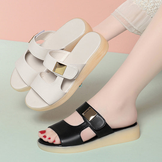 Damen Sandalen mit verstellbarem Riemen und goldenem Schmuckdetail R&B