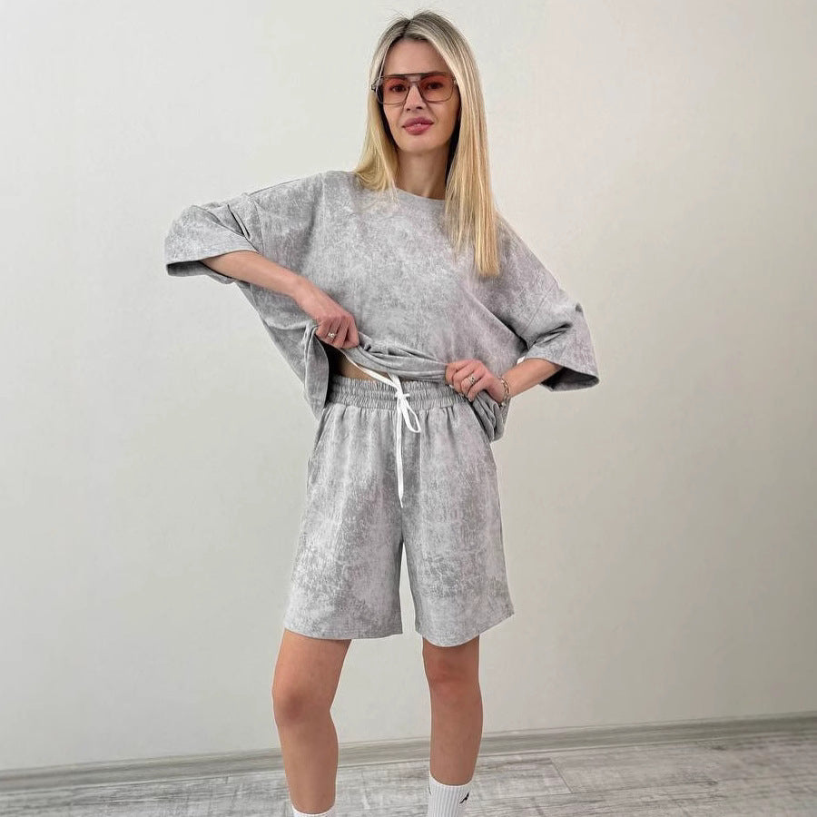 Damen elegantes Freizeit-Set aus locker sitzendem T-Shirt und kurzen Pants R&B