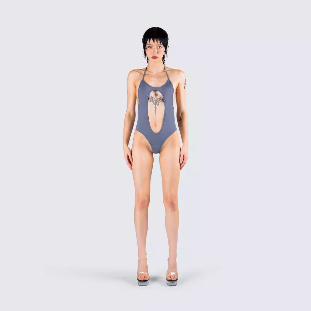 Damen Sportlicher Badeanzug mit innovativem Rückenausschnitt R&B