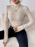 Damen Langarm Rollkragenpullover mit feinen Rippdetails