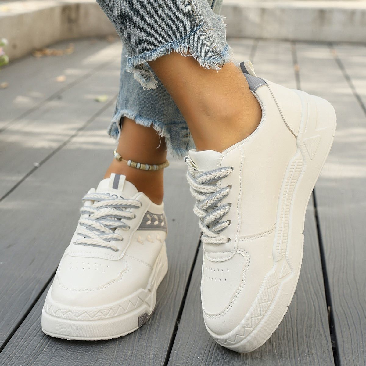Damen Modische Sneaker mit atmungsaktiver Oberflächenstruktur und flexibler Sohle R&B