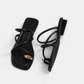 Damen elegante Zehentrenner-Sandalen mit dekorativem Riemendesign und goldfarbenem Akzent R&B